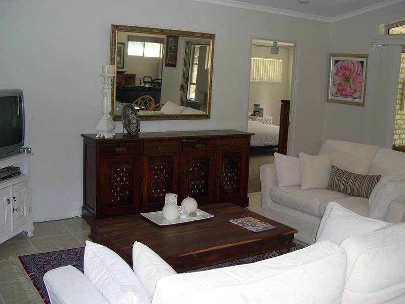 Stylish & Elegant Picture 3