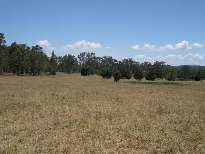 Country Living with Town Services Picture 2