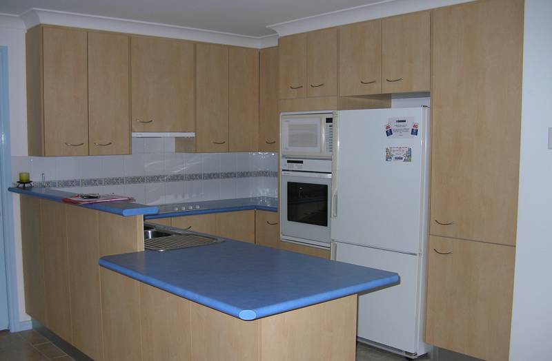 Position
- Position Picture 2