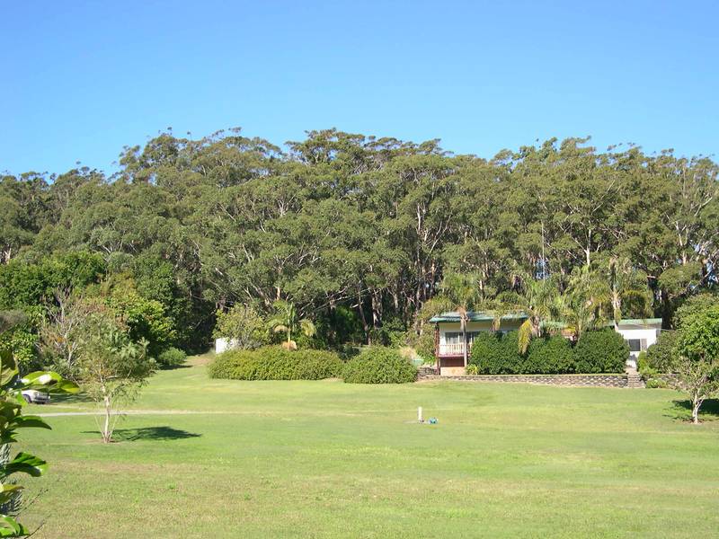 Rare find on small acreage in Forster Picture 3