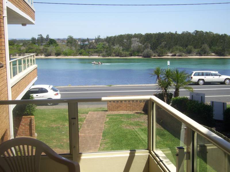 Forster Lake side Unit Picture 1