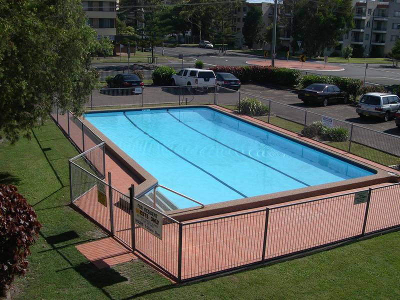 In The Heart of Town Picture 1