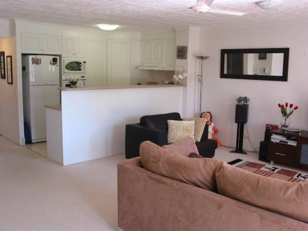 TAKE A MOMENT! $357,000 NOW REDUCED TO $337,000 Owner wants it SOLD!! Picture 3