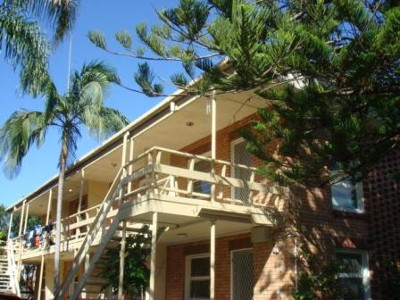 Perfect Position - Surfers Paradise! Picture Perfect Position - Surfers Paradise! Picture