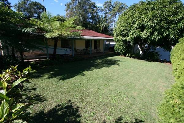 Ashmore Family Home:
On 757sqm Block Picture 2