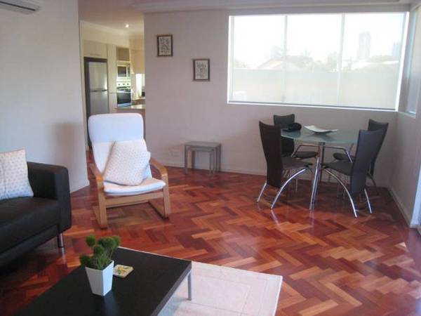 Views of Surfers skyline from this luxurious apartment! Picture Views of Surfers skyline from this luxurious apartment! Picture