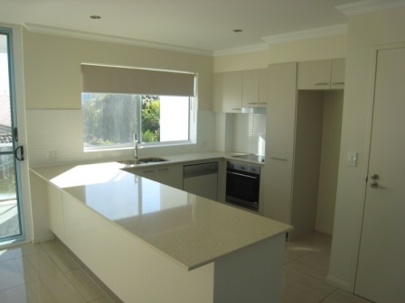 LOCATION - LIFESTYLE - LUXURIOUS LIVING Picture LOCATION - LIFESTYLE - LUXURIOUS LIVING Picture