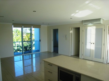 LOCATION - LIFESTYLE - LUXURIOUS LIVING Picture LOCATION - LIFESTYLE - LUXURIOUS LIVING Picture