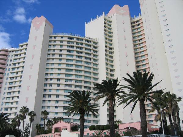 Spectacular two level, Sub Penthouse in Rivage Royal!!! Picture 2