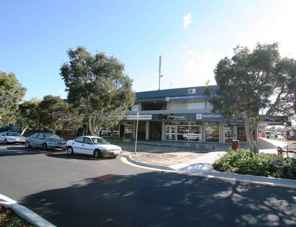 PARADISE POINT: SHOP FOR SALE Picture 1