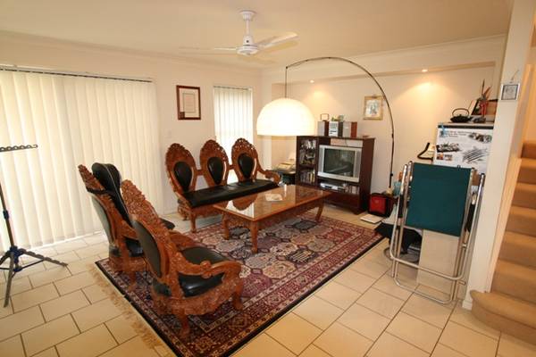 SPACIOUS DUPLEX! Picture