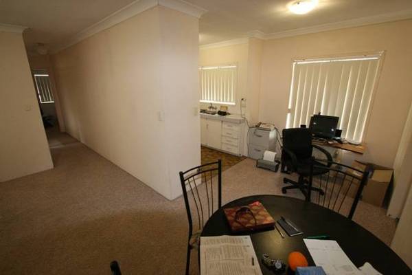Large 2 Bedroom Apartment, Ensuited with Separate Laundry Picture