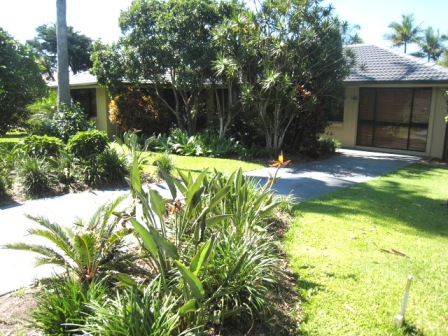 Modern Inner City Living - With Room for the Kids to Run & Play! Lawn and Garden Maintenance included Picture