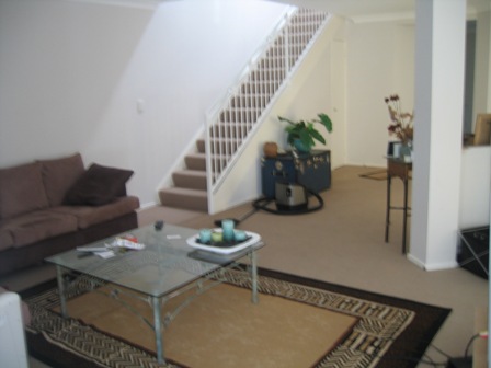 The Ultimate Location - Modern Spacious Villa - Open Wednesday 1st April at 5pm Picture 2