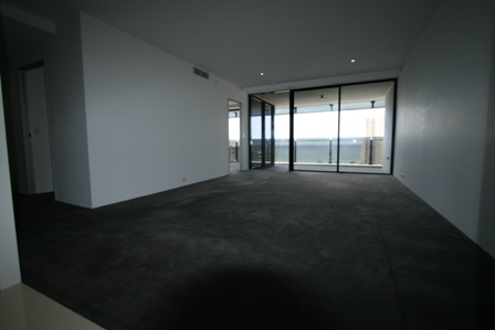 Luxury Gold Coast Living at it's Best!!
Oversized 1brm + study 16th Floor @ Circle on Cavill Picture
