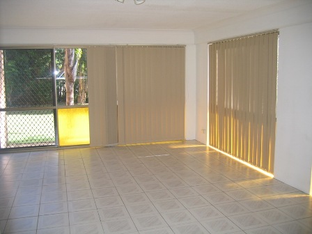 Seldom Available - Huge Modern 3brm ground floor apartment with pool !!
What Value at $330!!! Open Monday 23rd March at Picture