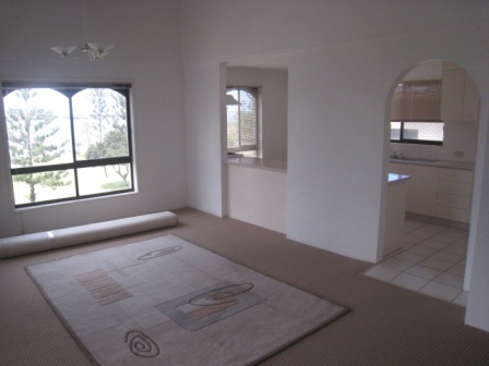 Marine Parade Magic - Amazing Views of the Broadwater - Huge 3brm Apartment. Picture