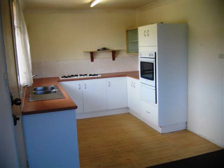 Large house on Chevron Island - Open 09.04.09 @ 4.40pm Picture 1