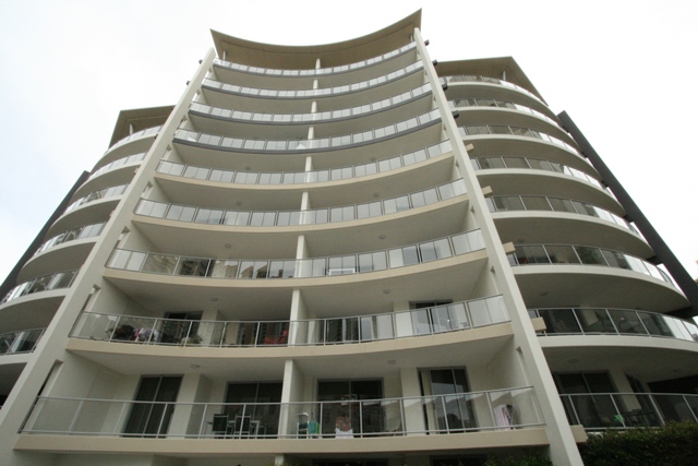 Budds Beach -
Luxury Apartment Living Picture 1