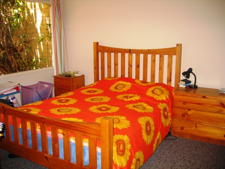 Very central location - Available late Picture