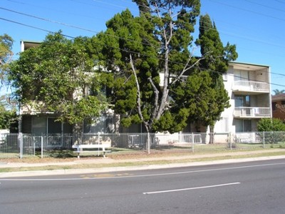 Very central location - Modern FURNISHED unit - Open 15.10.09 @ 4pm & 17.10.09 @ 11.20am Picture