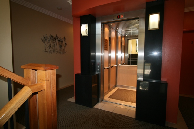 New York Style Apartment on Chevron Island Picture 3