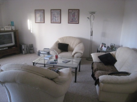 Sunny Chevron BIG Unit with POOL & SPA! Available 1st Dec 09 - Open 07.11.09 @ 12pm Picture 1
