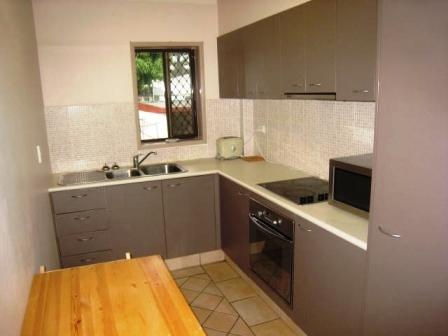 Stylish furnished unit - Awesome location - Open 28.11.09 @ 10.20am Picture 2