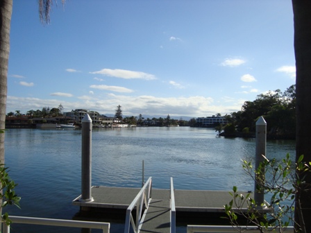 Enormous Waterfront Five Bedroom home! Open 26.11.09 @ 4.45pm & 28.11.09 @ 10.45am Picture 3