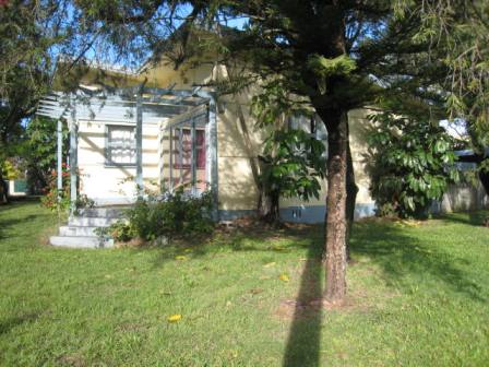 That Cottage Feeling - Central City Location - Available February 2010 - Open 07.01.10 @ 4pm Picture 1