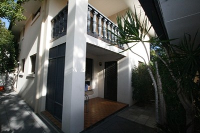 When Size is Important - Very Spacious Villa - Available 21st Jan 2010 Picture