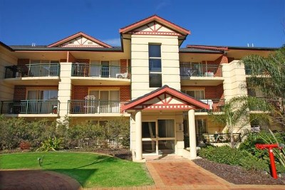 AMAZING LOFT APARTMENT WITH OWN CINEMA Picture