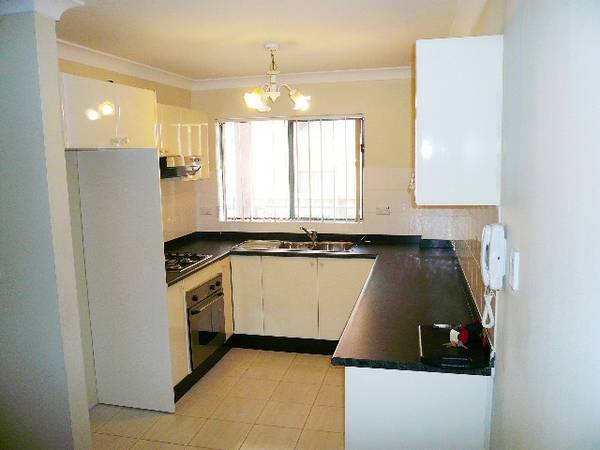 MODERN & LARGE Picture 3