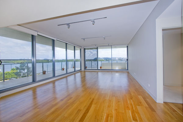 Water Front living with uninterrupted Water Views - AUCTION THIS SATURDAY 3PM !! Picture