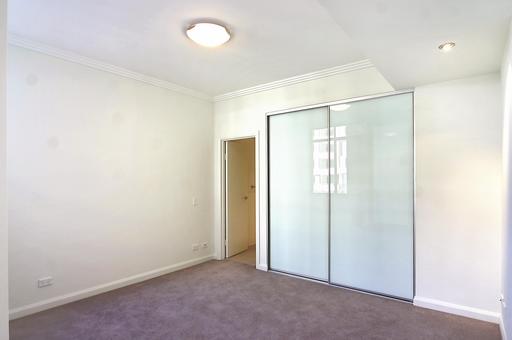 LEVEL 7 PAROS Picture