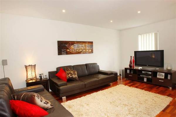 Split Level Sensation Picture