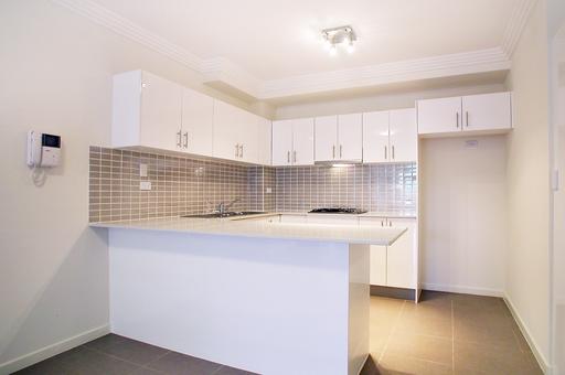 MODERN, BOUTIQUE, SECURE Picture 2