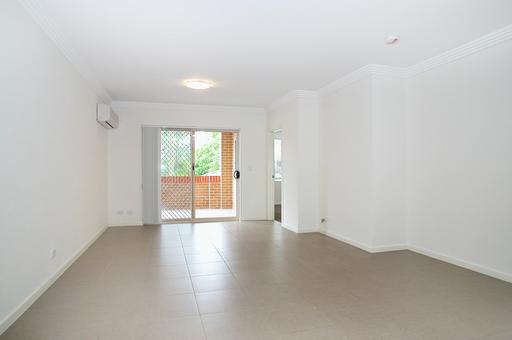 MODERN, BOUTIQUE, SECURE Picture 3