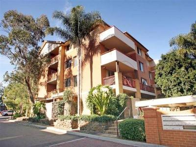 MODERN - MASSIVE - POLISHED FLOORS Picture MODERN - MASSIVE - POLISHED FLOORS Picture