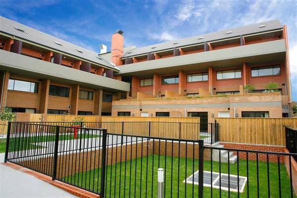 EAST FACING AS NEW TWO BEDROOM Picture