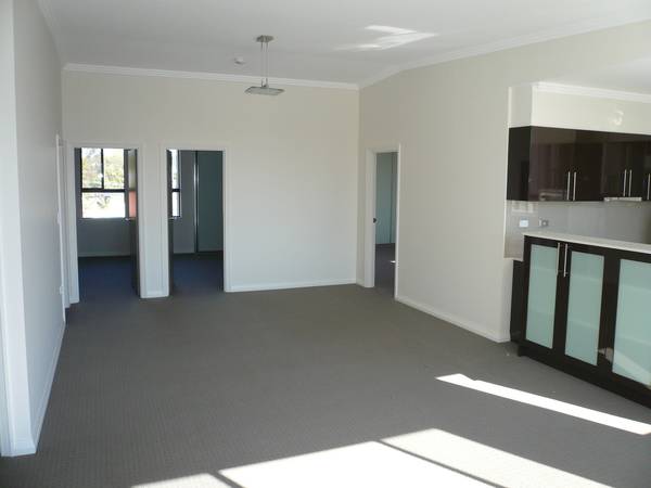 LIKE A CHANGE - TRY KINGFISHER COVE! Picture LIKE A CHANGE - TRY KINGFISHER COVE! Picture