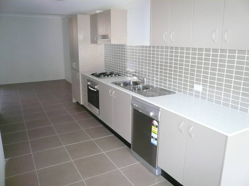 TOWNHOUSE-STYLE LIVING Picture