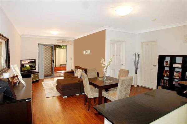 Garden Apartment with Private Oasis Picture 2