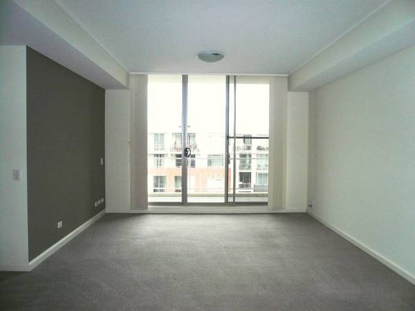 STUNNING AND SPACIOUS IN SORRENTO Picture