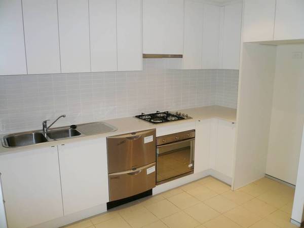 TOWNHOUSE STYLED LIVING Picture TOWNHOUSE STYLED LIVING Picture