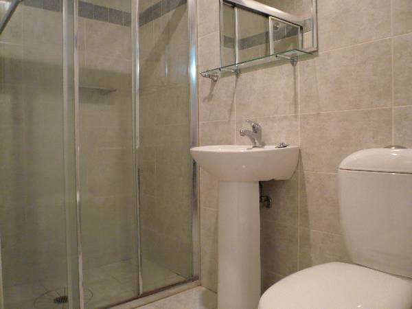 MODERN FURNISHED STUDIO MINUTES FROM TRANSPORT Picture MODERN FURNISHED STUDIO MINUTES FROM TRANSPORT Picture