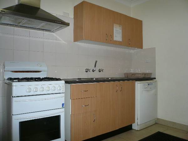 MODERN FURNISHED STUDIO MINUTES FROM TRANSPORT Picture MODERN FURNISHED STUDIO MINUTES FROM TRANSPORT Picture