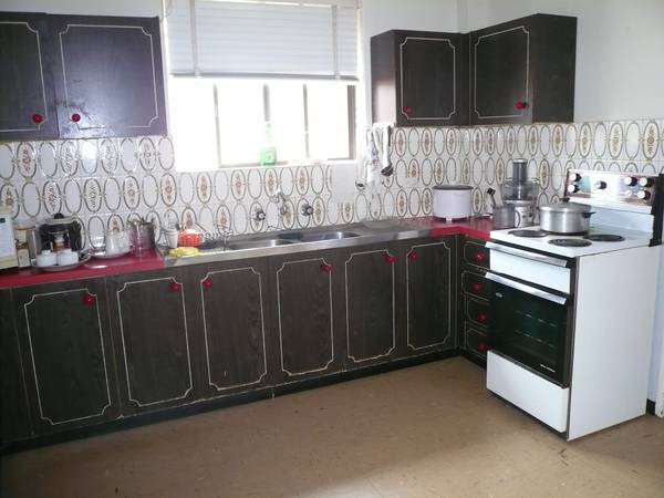 SPACIOUS - WALK TO STATION Picture