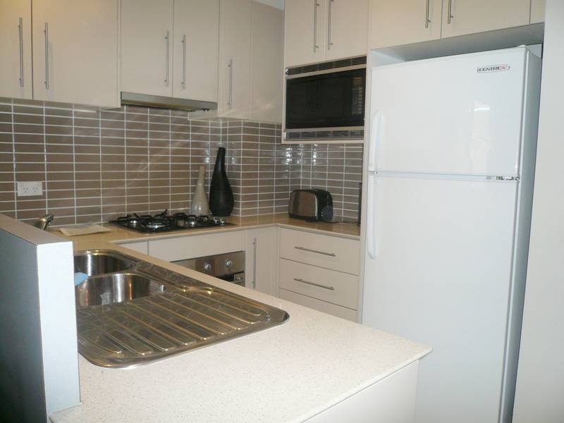 FULLY FURNISHED & EQUIPPED Picture