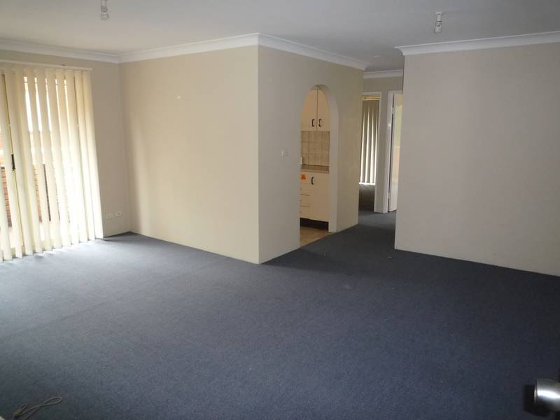 MID FLOOR - WALK TO STATION Picture